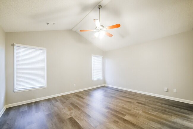 Building Photo - 4891 Country Cove Way