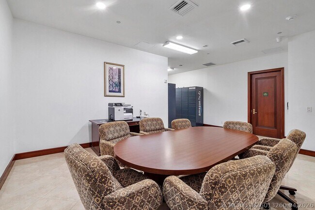 Building Photo - 3100 N Ocean Blvd