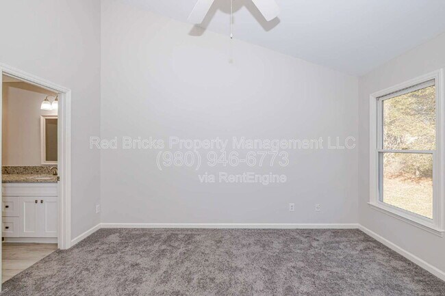 Building Photo - 4709 Morning Dew Ct