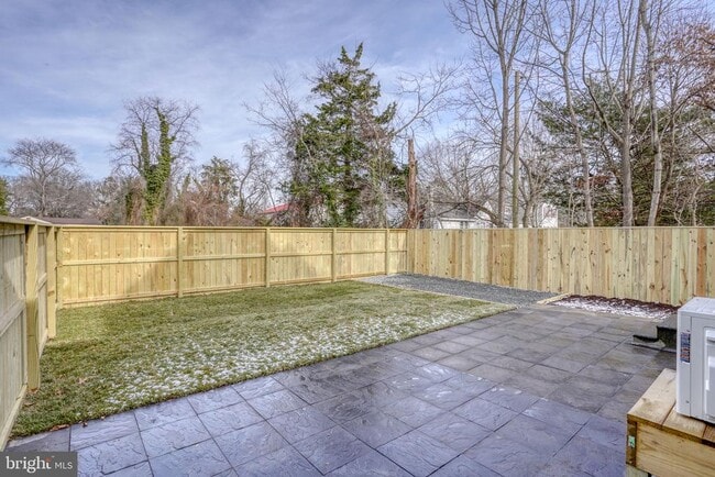 Building Photo - 35617 Airport Rd