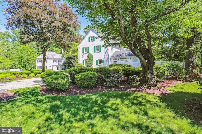 Building Photo - 5508 Dorset Ave