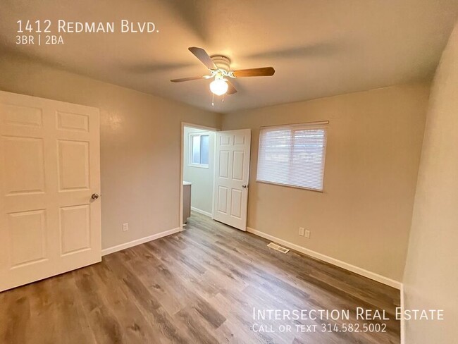 Building Photo - Recently Renovated 3Bed/1.5Bath with Washe...