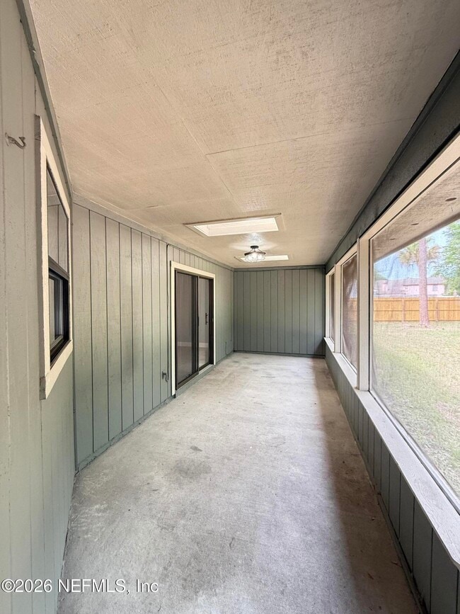Building Photo - 8326 Cross Timbers Dr W