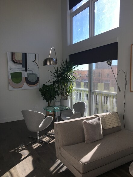 Building Photo - 1898 S Bannock St