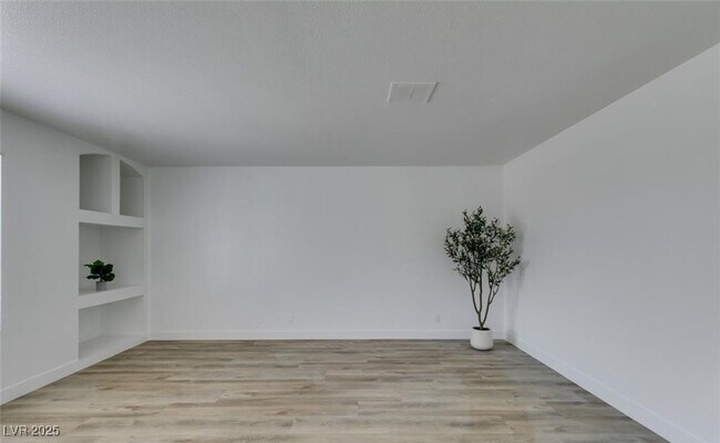 Building Photo - 6932 Kilgore Dr