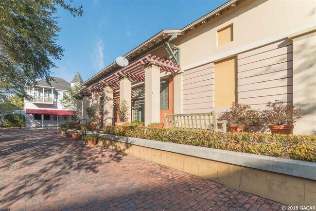 Building Photo - 9149 SW 49th Pl