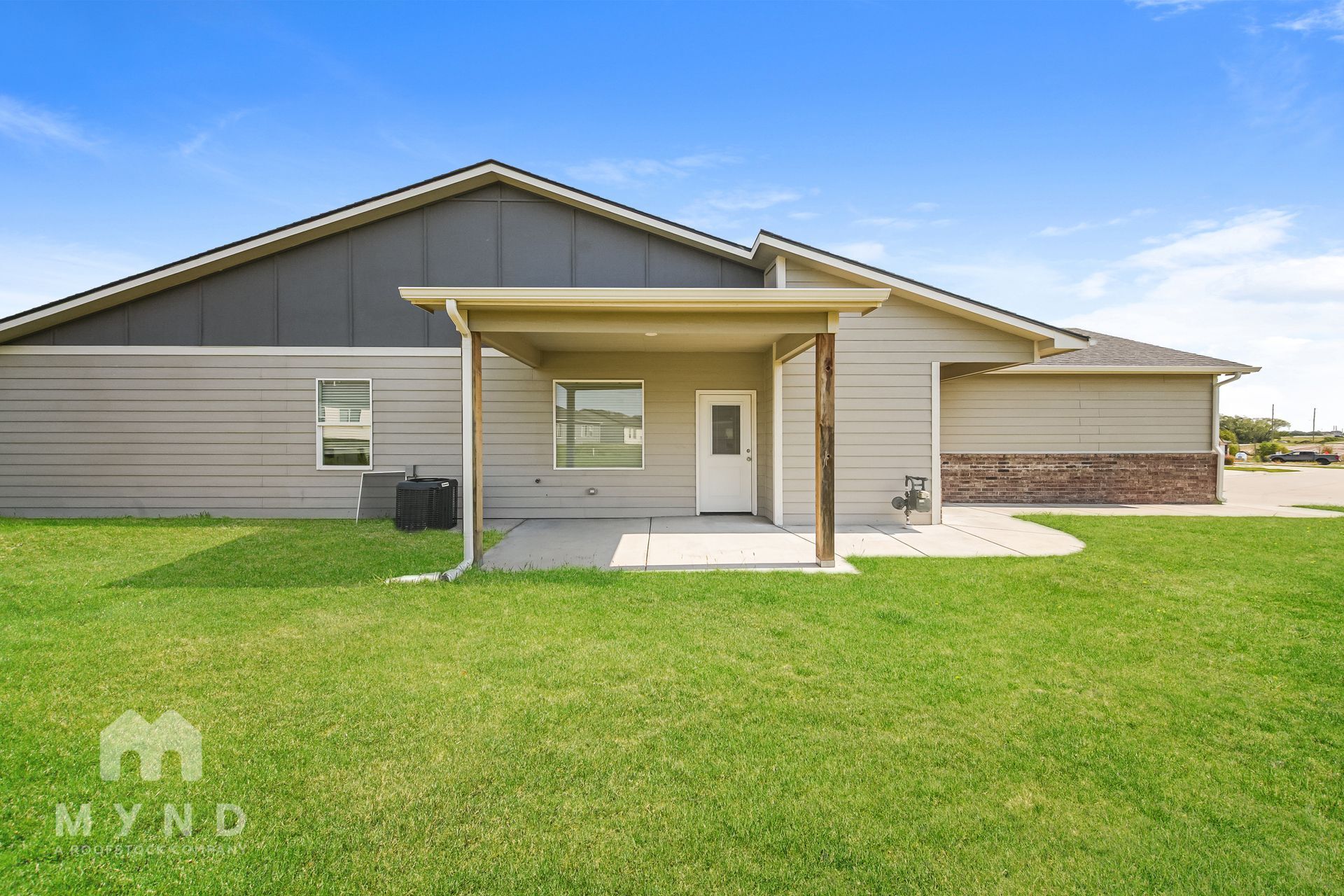 Building Photo - 5788 E Bristol Cir