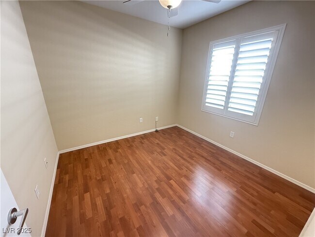 Building Photo - 2520 Chasma Dr