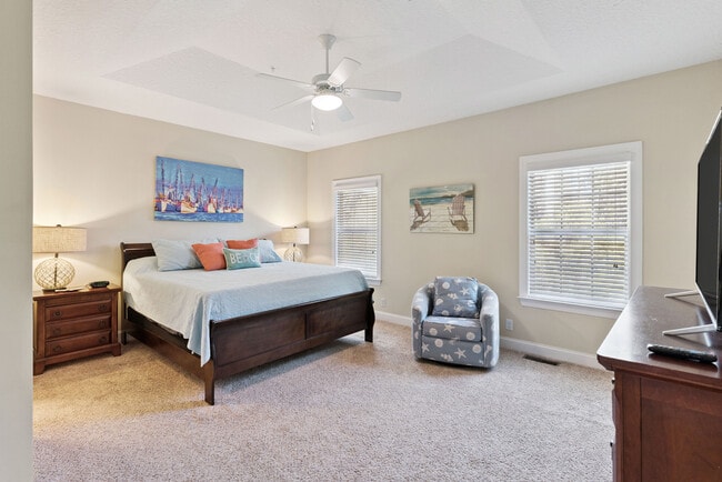 Building Photo - 807 Mariners Cir