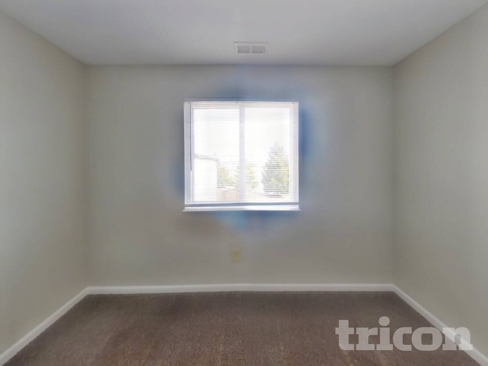 Building Photo - 2621 Grand Fir Dr