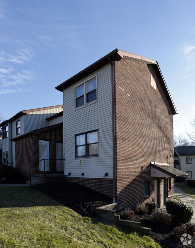 Building Photo - Apartments at Greenfield