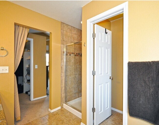 Building Photo - 2209 Fossil Creek Pkwy