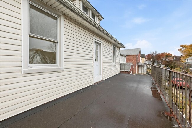 Building Photo - 36 Dunwoodie St