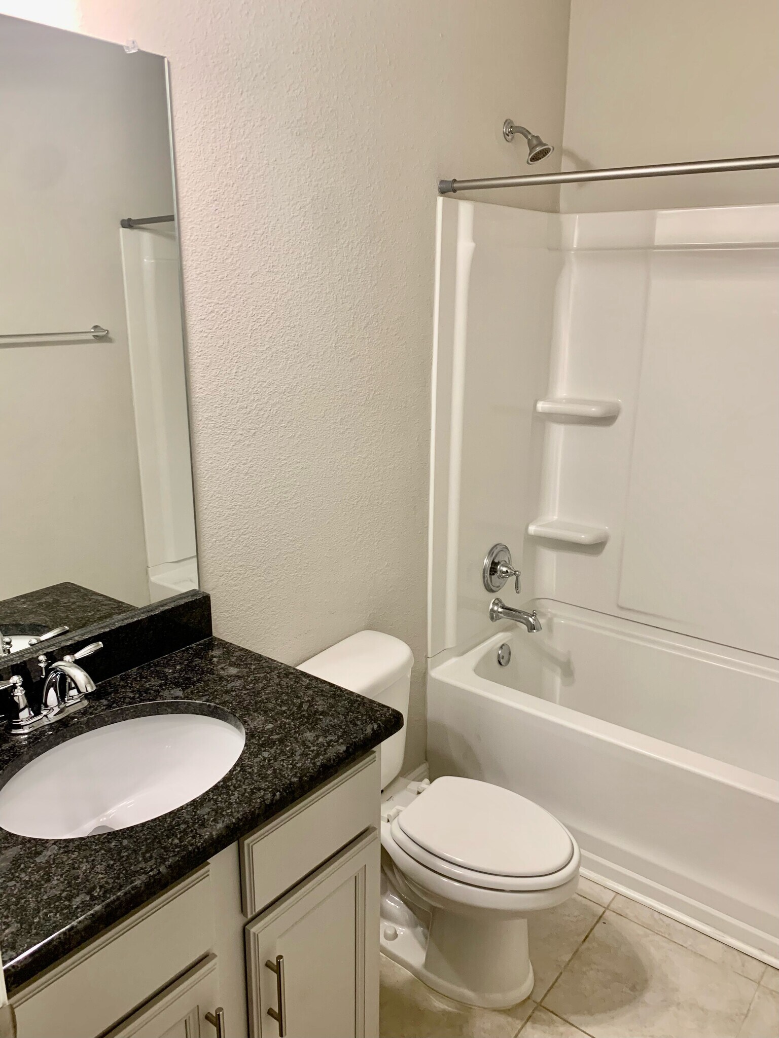 Guest bathroom - 9040 Lakeview Dr