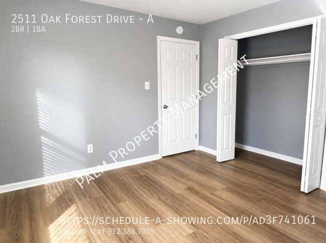 Building Photo - 2511 Oak Forest Dr