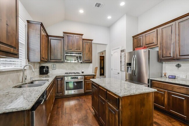 Building Photo - 2717 Coral Valley Dr