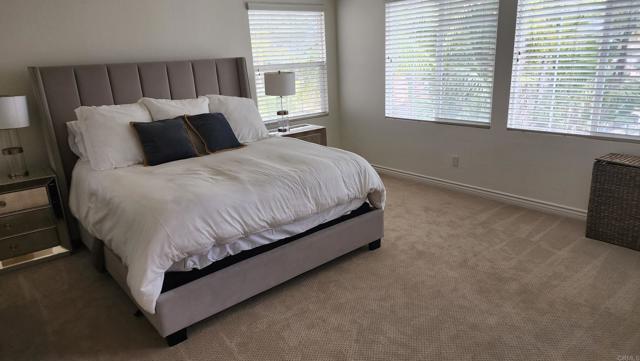 Building Photo - 3268 Avenida La Cima