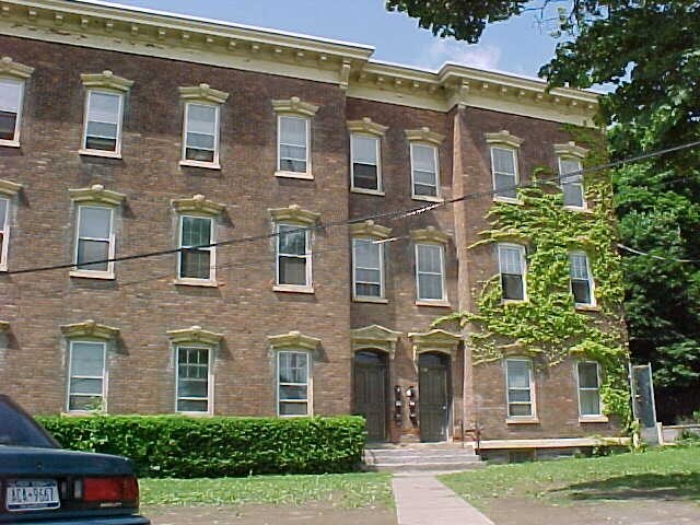 Building Photo - 1-4 Fountain Pl