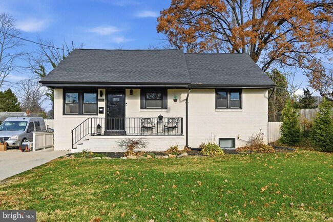 Building Photo - 7024 Lee Park Ct