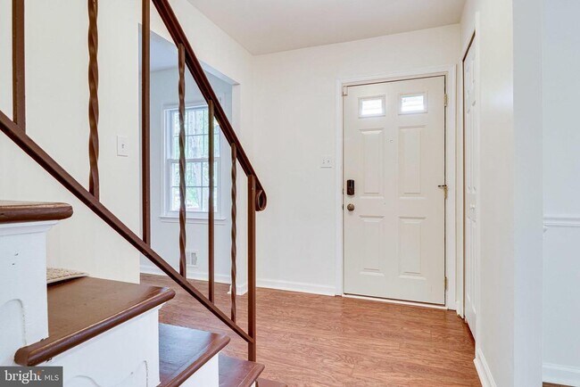 Building Photo - 4809 Tabard Pl