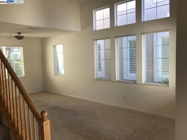 Building Photo - 2173 Leafcrest Common