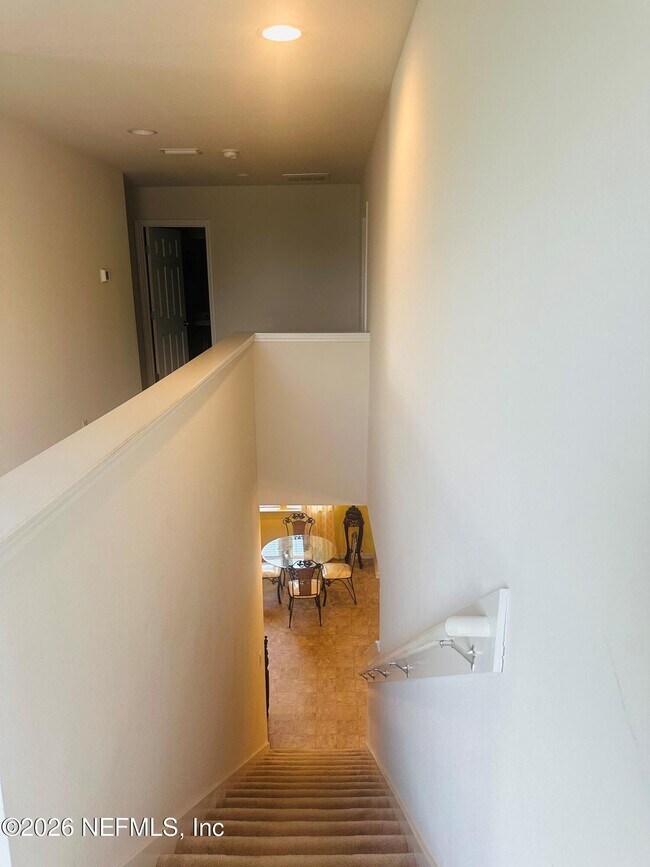 Building Photo - 12573 Grn Mdw Dr