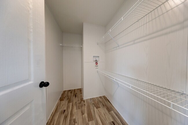 Building Photo - 5233 Clarksville Rd