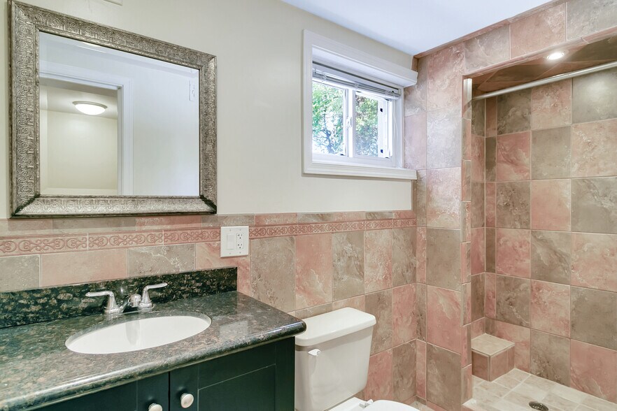 Building Photo - 9085 Autoville Dr