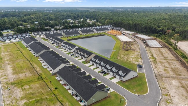Building Photo - 136 Talladega Dr
