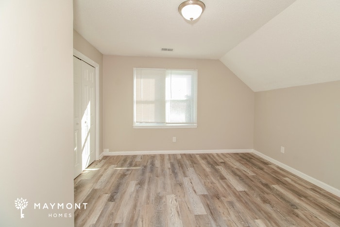 Building Photo - 121 Silvermill Rd