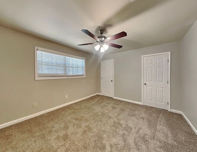 Building Photo - 2182 Chestnut Log Loop