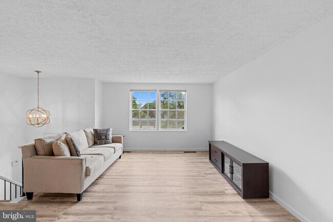 Building Photo - 3500 Manis Rd