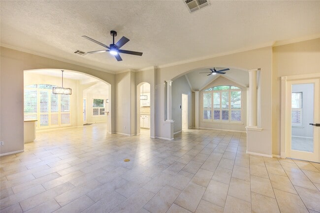 Building Photo - 1231 Parkhaven Ln