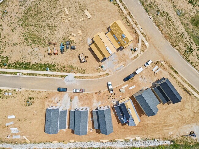 Building Photo - 5766 Trailside Cir