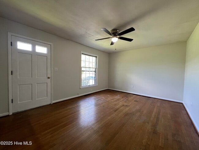 Building Photo - 259 NC-32