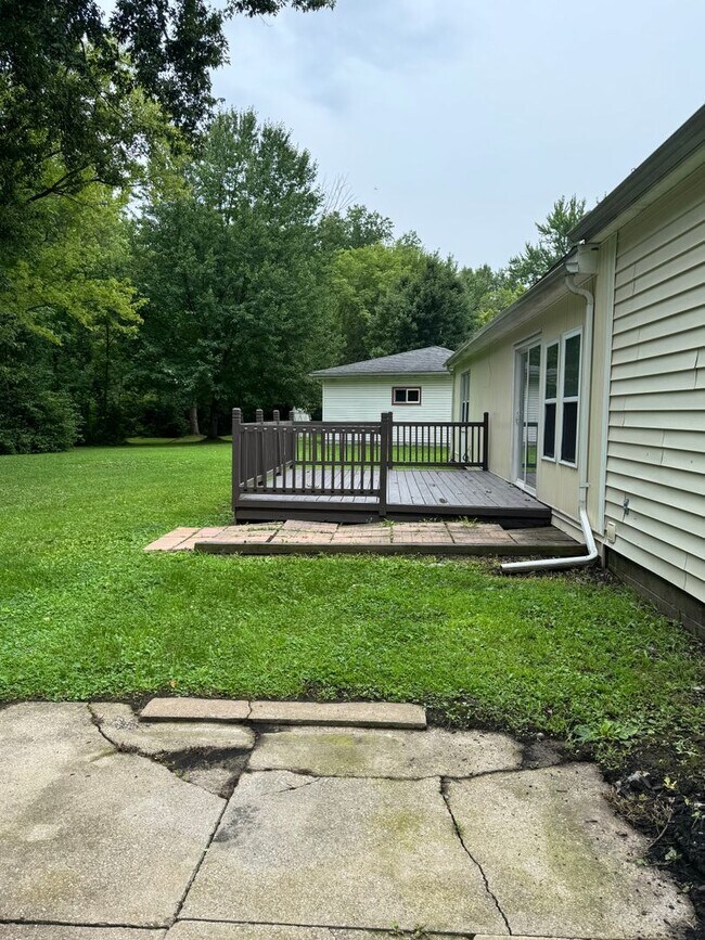Building Photo - 4409 Sunnybrook Dr