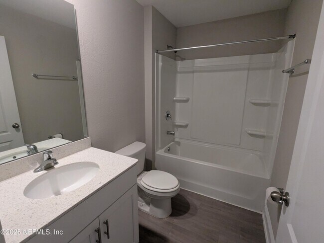 Building Photo - 126 Zancara St