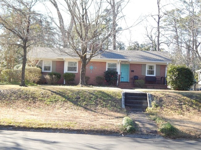 Building Photo - 210 Wayne Dr