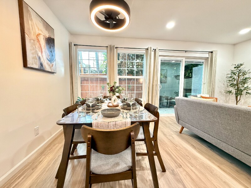 Building Photo - 3229 S Sherbourne Dr