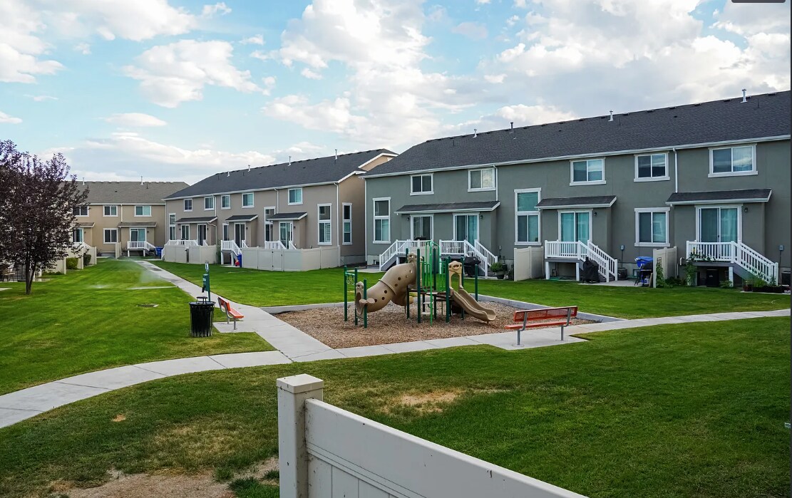 Building Photo - 959 S 2100 W