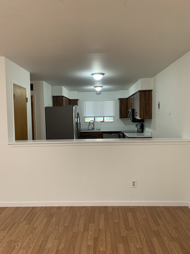 Living Room and Kitchen - 2215 Lelaray St