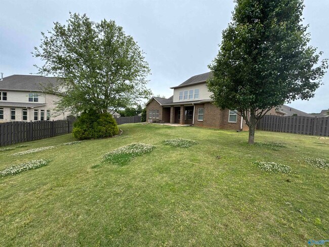 Building Photo - 4323 Flint Dr SE