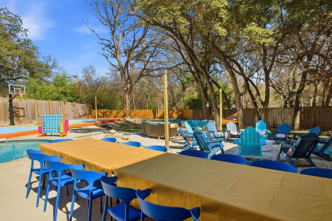 Building Photo - 5422 Lancashire Dr