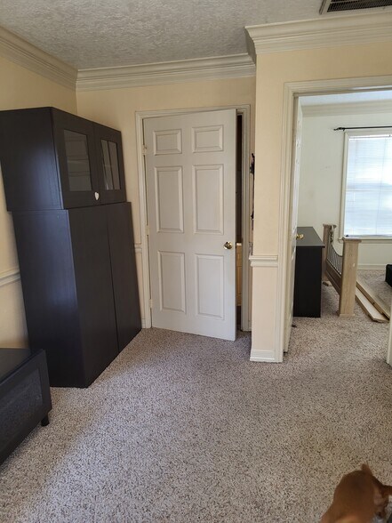 Building Photo - 926 Kelley St