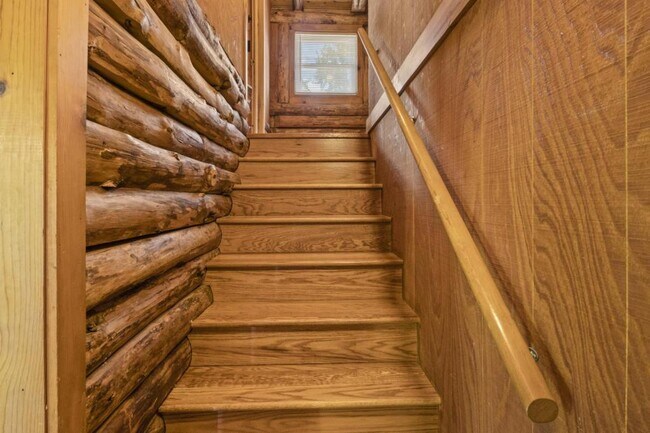 Building Photo - 118 Agape Wy