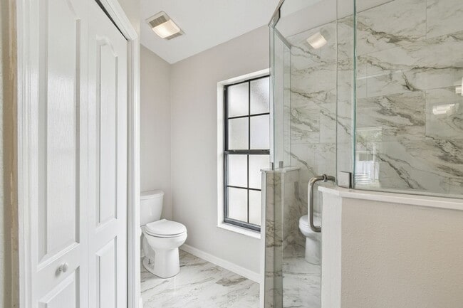 Building Photo - Charming 3-bedroom + 2-Bathroom Home in th...