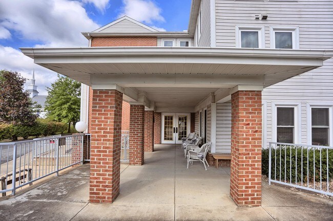 Building Photo - Three Springs Estates
