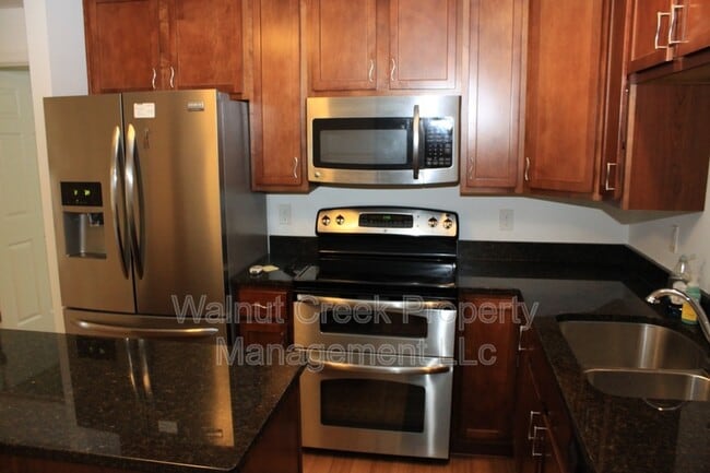 Building Photo - 7405 Battery Park Blvd