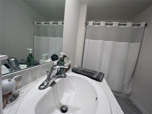 Building Photo - 5162 Diantha Way