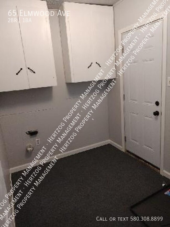 Building Photo - 65 Elmwood Ave